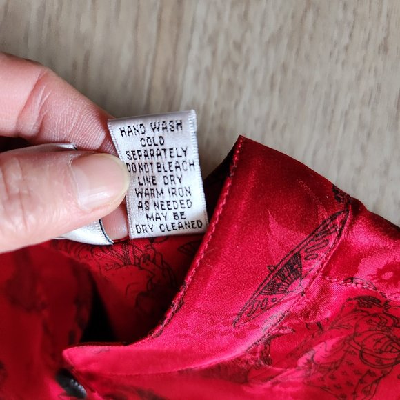 Vintage Chico's Design Silk Satin Japanese Art Mandarin Neck Blouse Button Red - Picture 10 of 11